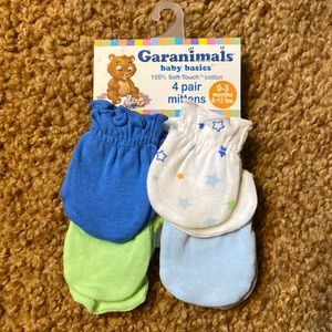 4 pairs of baby mittens. New. 0-3 mo